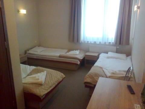 Отель Hotel Nowostawy Nowostawy Dolne